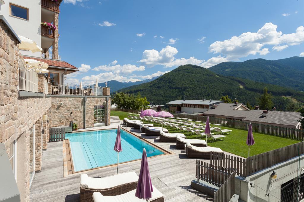 Hotel Waldhof Перка Экстерьер фото