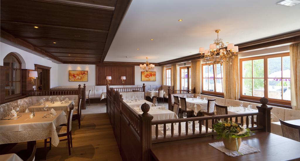 Hotel Waldhof Перка Экстерьер фото