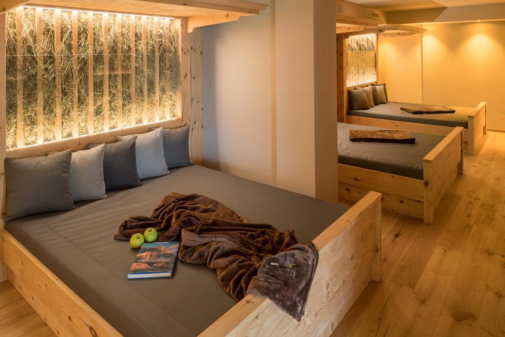 Hotel Waldhof Перка Экстерьер фото
